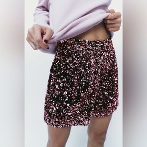 NWT Zara pink festive shorts